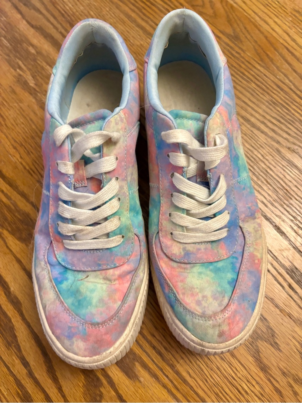 Women Tie-Dye Pastel Lace-Up Sneakers